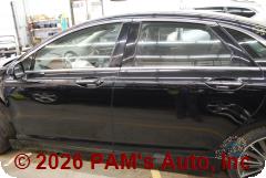 Vehicle photo 7