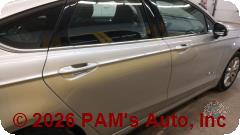 Vehicle photo 3