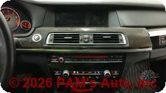 Vehicle photo 13