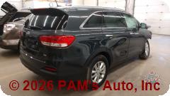 Vehicle photo 5