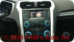 Vehicle photo 13