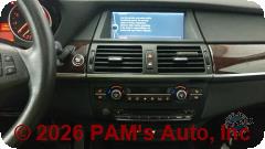 Vehicle photo 13