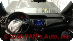 Vehicle photo 14