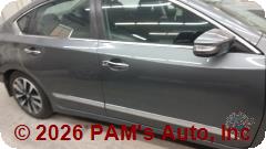 Vehicle photo 3