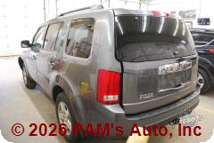 Vehicle photo 6