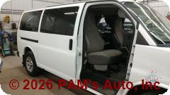 Vehicle photo 3
