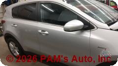 Vehicle photo 3