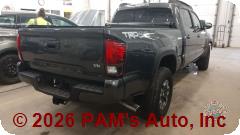 Vehicle photo 5