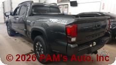 Vehicle photo 6