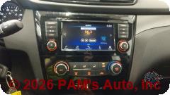Vehicle photo 13