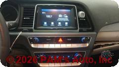 Vehicle photo 13