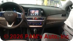 Vehicle photo 14