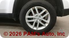 Vehicle photo 9