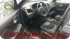 Vehicle photo 10