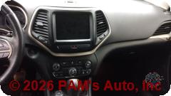 Vehicle photo 13