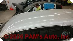 Vehicle photo 8