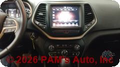Vehicle photo 13