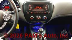 Vehicle photo 13
