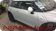 Vehicle photo 3