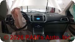 Vehicle photo 14