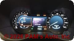 Vehicle photo 12