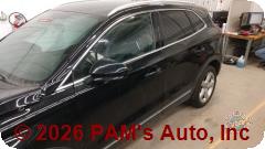 Vehicle photo 7