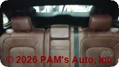 Vehicle photo 11
