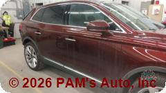 Vehicle photo 3