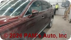 Vehicle photo 7