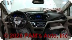 Vehicle photo 14