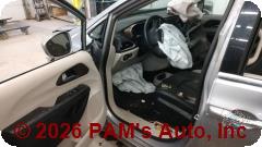 Vehicle photo 10