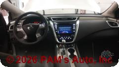 Vehicle photo 14