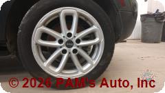Vehicle photo 9