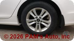 Vehicle photo 9