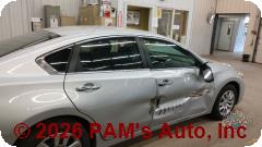 Vehicle photo 3