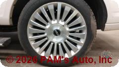 Vehicle photo 9