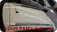 Vehicle photo 4