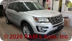 Vehicle photo 2