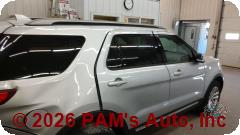 Vehicle photo 3