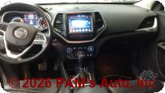 Vehicle photo 14