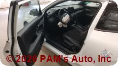 Vehicle photo 10