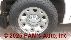 Vehicle photo 9