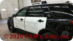 Vehicle photo 7