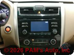 Vehicle photo 13