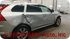 Vehicle photo 3