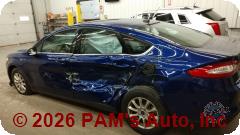 Vehicle photo 7