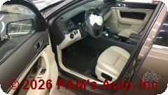 Vehicle photo 10
