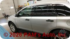 Vehicle photo 7