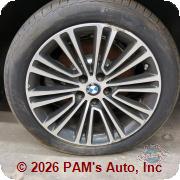 Vehicle photo 9
