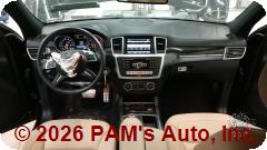 Vehicle photo 14